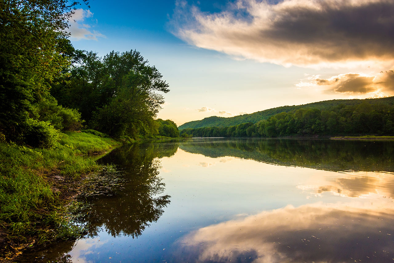 Image of Evening reflections in the Delaware River